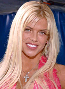    (Anna Nicole Smith)