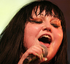   (Beth Ditto)