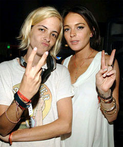      (Samantha Ronson and Lindsay Lohan)